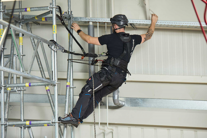 Basiskurs für Arbeiten in der Höhe - PSAgA/RA Basic - Wiederholungsunterweisung