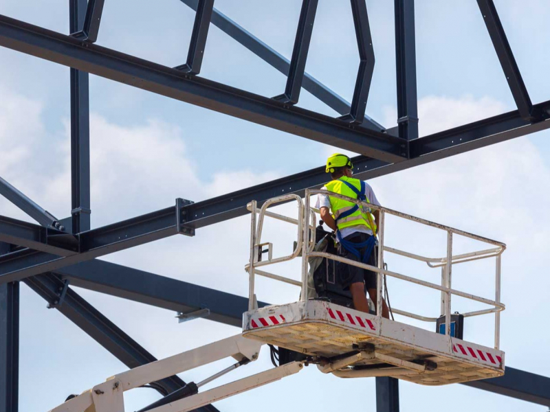 PSAgA Basic & Sichern und Überstieg aus Hubarbeitsbühnen  - Wiederholungsunterweisung